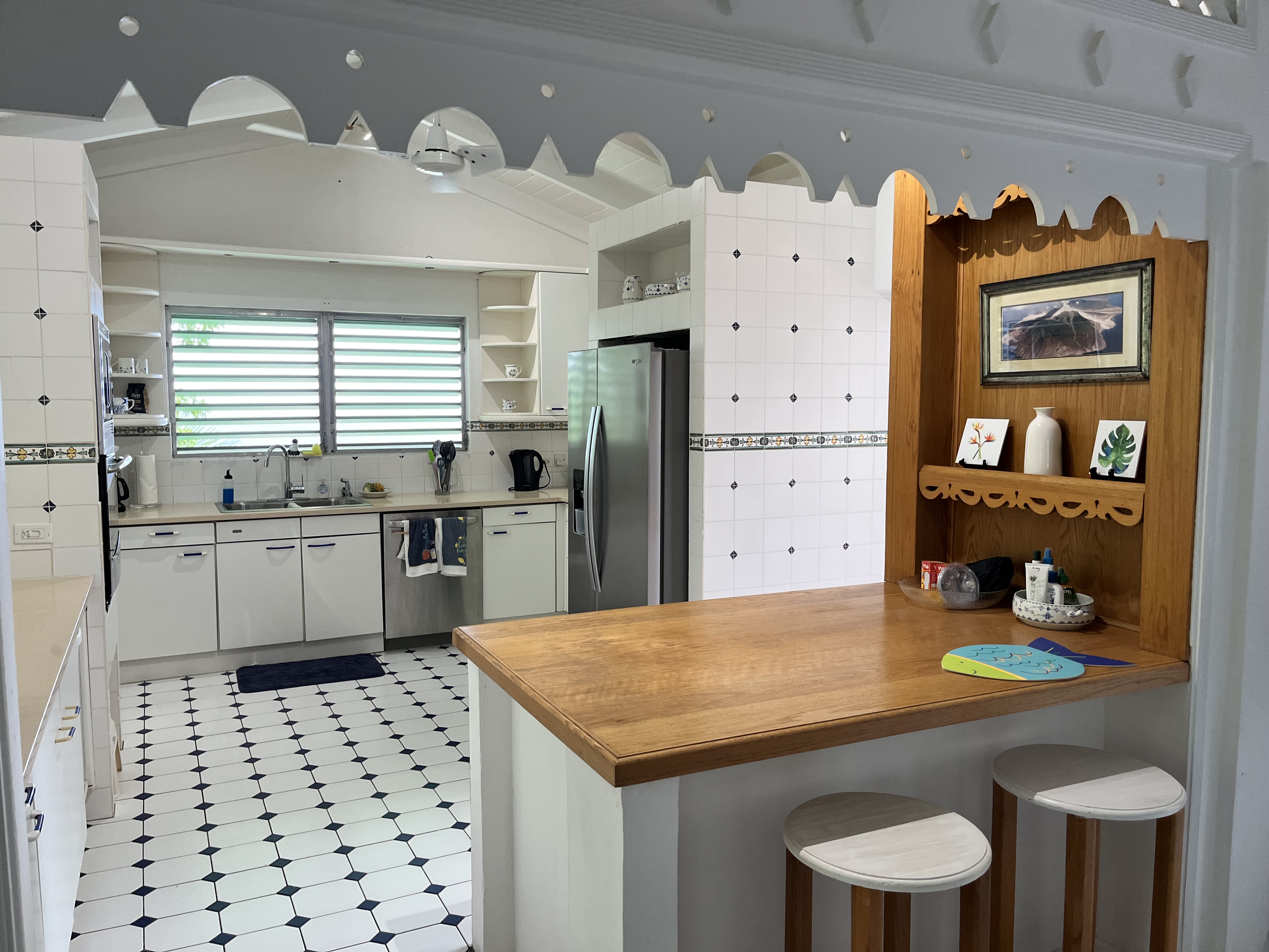 Lookout villa inside 